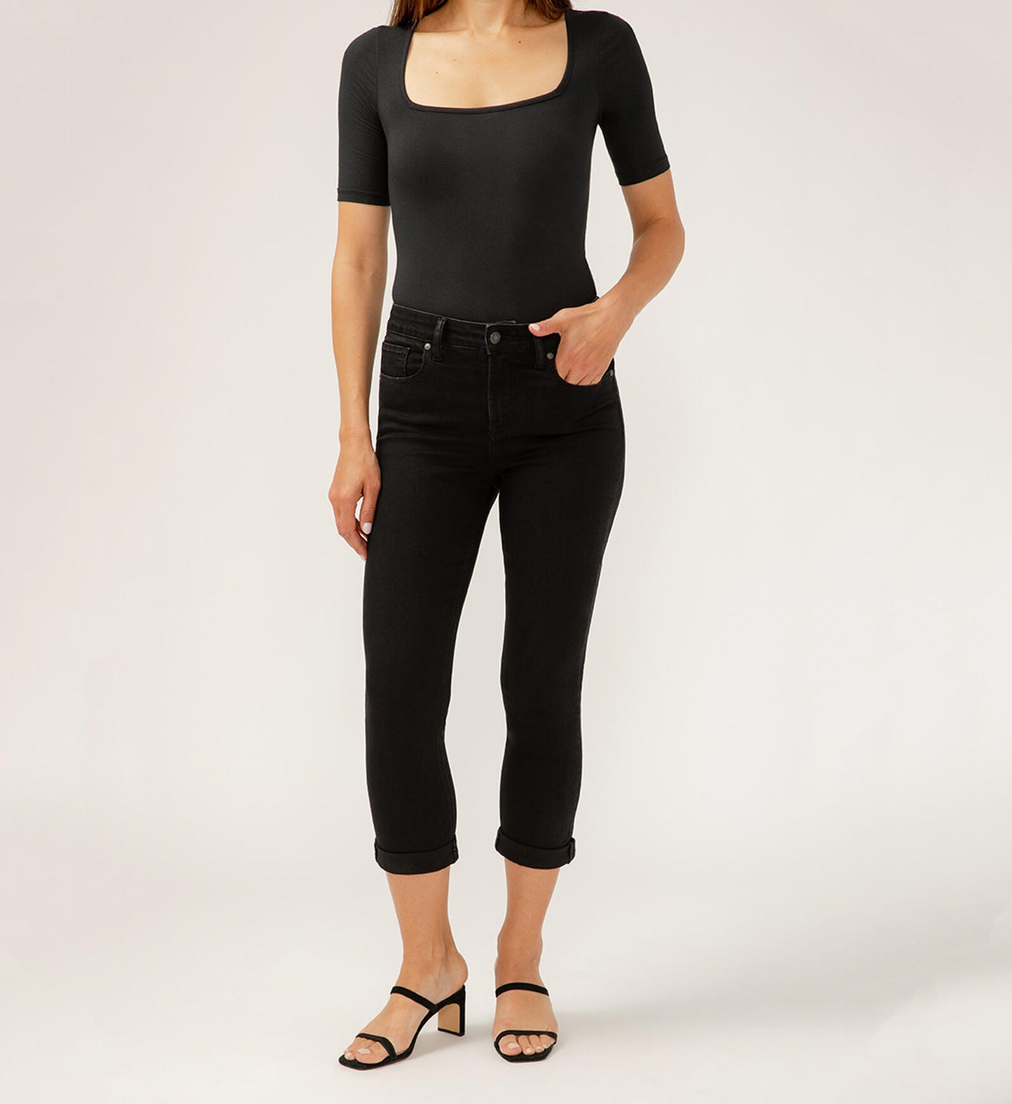 Avery High Rise Luxe Stretch Capri L44922BVS560