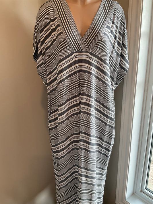 Milana Dress Black Stripe 979