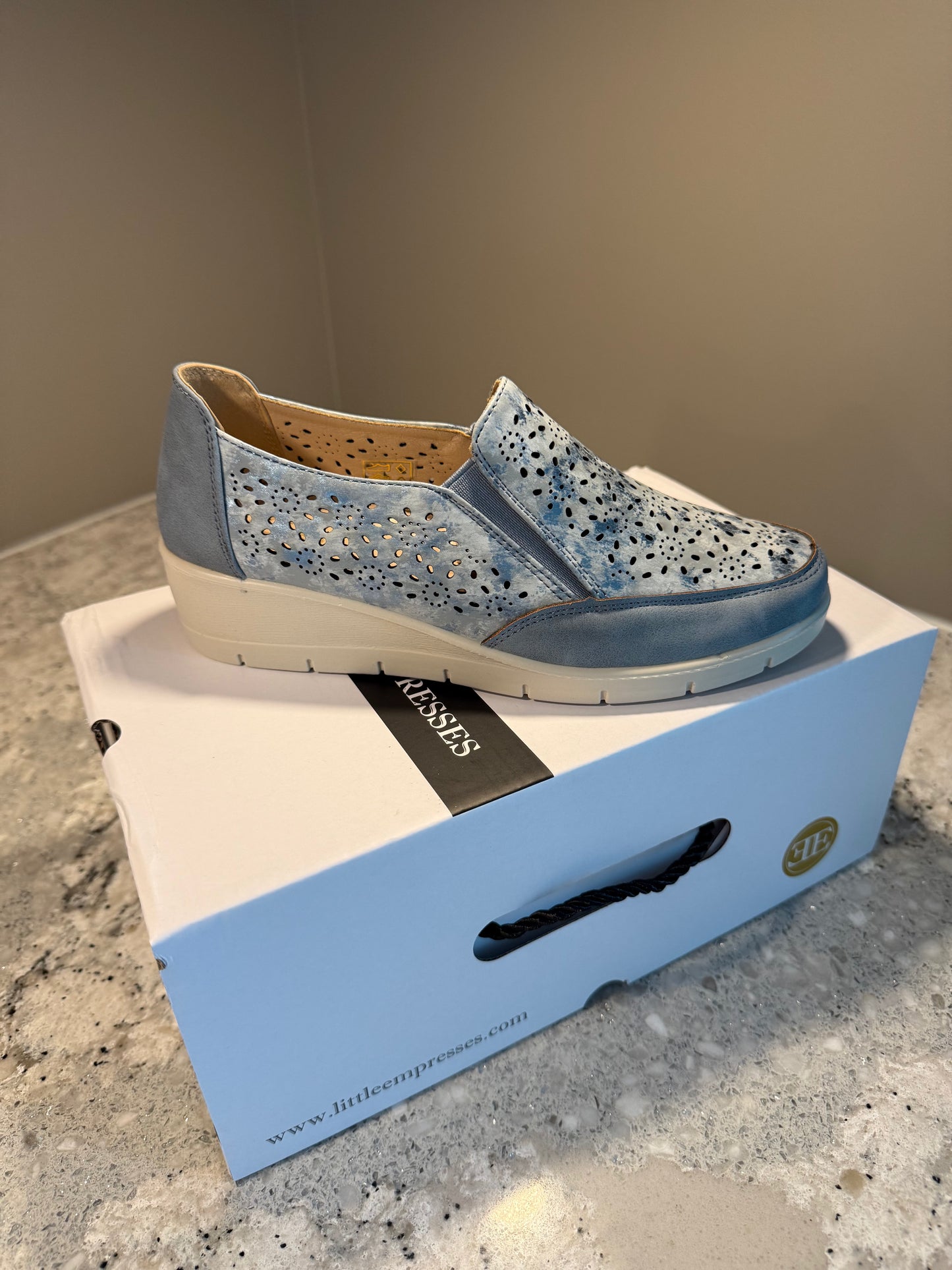 Little Empresses Shoe LHD-8