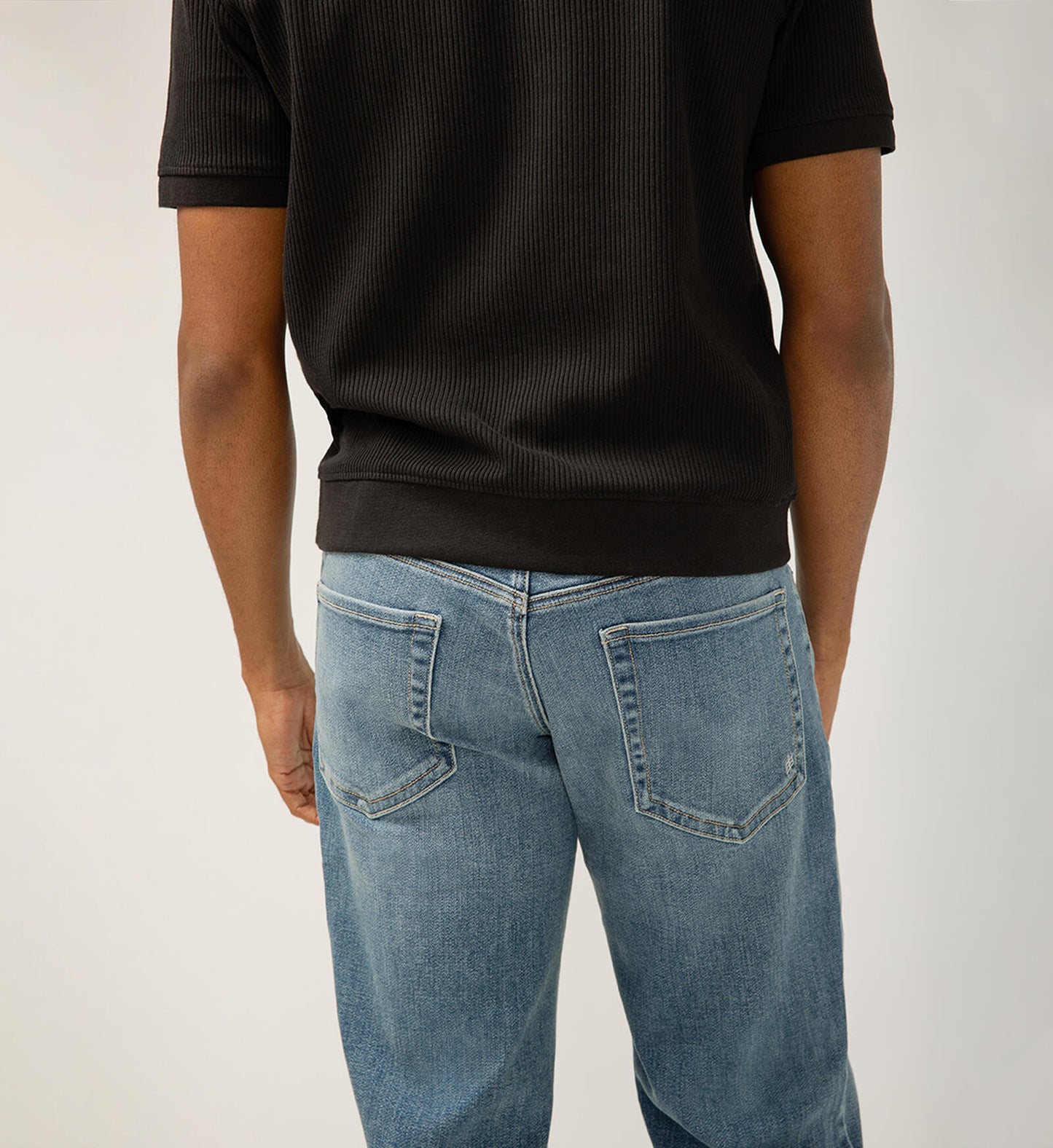 Gordie Relaxed Fit Straight Leg Jeans M43451BTV250